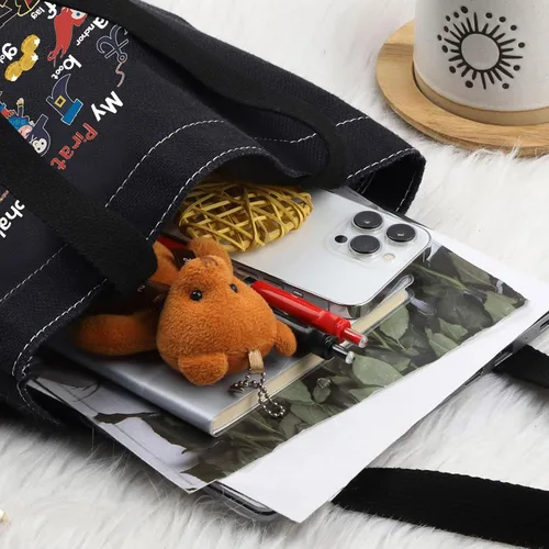 Vista 4 de LEVLO Pirate Life - Bolsa de lona con texto en inglés "Pirate Life", regalo inspirado en la cita de pirata, bolso de hombro con alfabeto A-Z