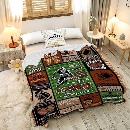 Vista 2 de Manta de regalo de franela de forro polar de fútbol, ligera y suave, bonita manta acogedora para cama, sofá, viajes al aire libre, 30 x 40 pulgadas