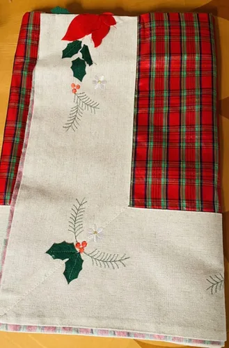 Vista 4 de AMT - Mantel de lino bordado de Navidad con diseño elegante (36 x 36 pies cuadrados/redondo)