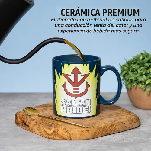 Vista 3 de Fundom Super Saiyan Vegeta Saiyan Pride - Taza de café de cerámica de 16 onzas