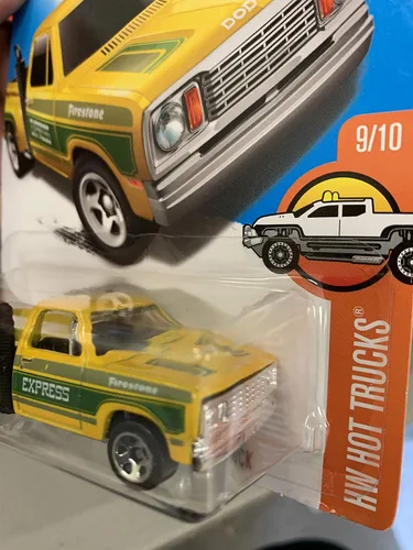 Vista 5 de Hot Wheels, 2017 HW Hot Trucks, 1978 Dodge Li'l Red Express Truck [Amarillo] 11/365
