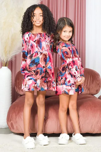 Vista 4 de Vestidos para mamá y yo Vestido fruncido para mujer, cuello cuadrado, bolsillo, bohemio, lindo conjunto familiar a juego para sesión de fotos