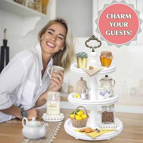 Vista 3 de Bandeja escalonada + mini elevadores con cuentas, soporte de bandeja de madera blanca de 3 niveles y juego de 2 elevadores de pedestal de velas