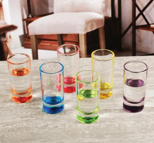 Vista 2 de Circleware Paradise Shot - Juego de 6 vasos de vidrio de edición limitada para whisky, vodka, brandy, bourbon y todo tipo de bebidas, 1.2 onzas