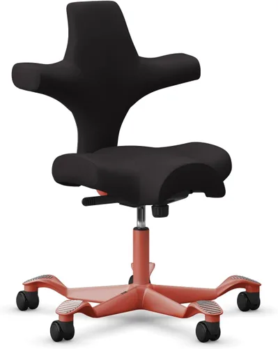 Vista 23 de HAG Capisco Silla de escritorio estándar ajustable, marco negro, asiento negro de vinilo ónix