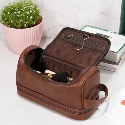 Vista 2 de Neceser personalizado para hombres, marido, novio, papá, kit de viaje de cuero de gran capacidad, hecho a mano, nombre personalizado, regalo único