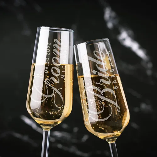 Vista 9 de Copas de champán personalizadas para boda, copas de brindis Love Birds para novia y novio, juego de 2