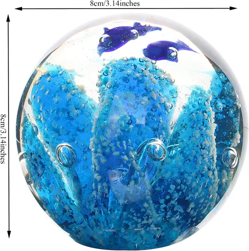 Vista 2 de Figura de bola de océano de vidrio artística pisapapeles soplado a mano pescado y coral mesa de oficina Fengshui Decoración 3.14 pulgadas (azul)