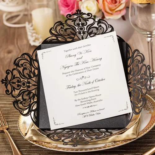 Vista 4 de Hosmsua 50 tarjetas de invitación de boda negras cortadas con láser con sobres, invitaciones de rosa hueca de 6.3 x 6.3 pulgadas para boda