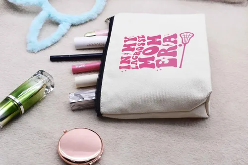 Vista 4 de LIBIHUA Bolsa de maquillaje para mujer, bolsa de cosméticos regalos para ella, bolsa de viaje femenina, Beige, 1 en mi era de Lacrosse Mom