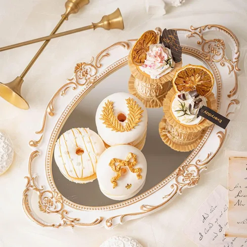 Vista 3 de Bandeja decorativa Sooyee - Bandeja de espejo blanca y dorada para tocador de baño, mesa de postres y café, decoración del hogar con asa Blanco