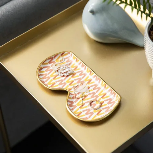 Vista 5 de COLLECTIVE HOME - Bandeja de joyería de letras metálicas, almacenamiento de joyas con monograma, plato decorativo para gafas, anillos, aretes