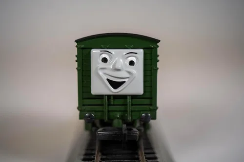 Vista 5 de Bachmann Trains - CAMIÓN TROUBLESOME THOMAS & FRIENDS #3 - Escala HO
