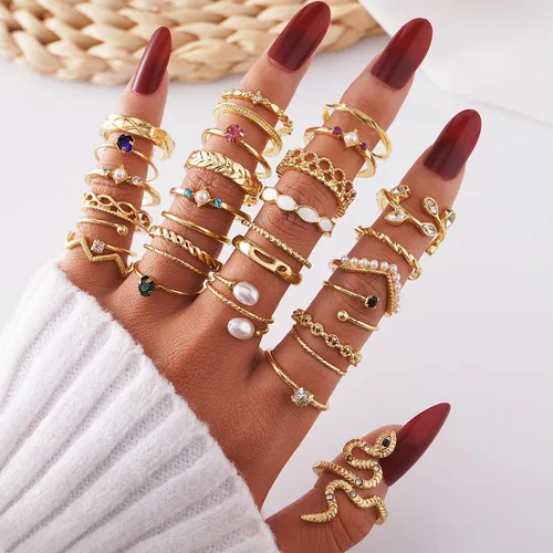 Vista 4 de KISS WIFE Juego de anillos dorados, plateados y negros para nudillos, para mujeres, delicados, simples, modernos, apilables, perfectos para apilar