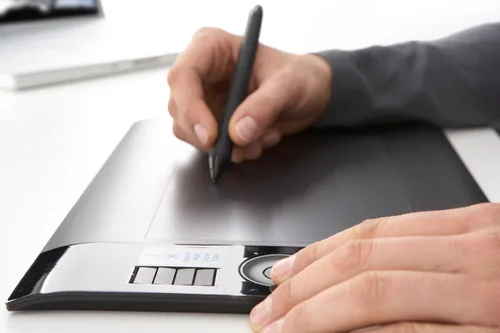 Vista 5 de Wacom Intuos4 Pen Tablet, Negro M
