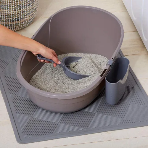 Vista 6 de Amazon Basics Cuchara de arena duradera para caja de arena para gatos, con soporte, cuchara eficiente