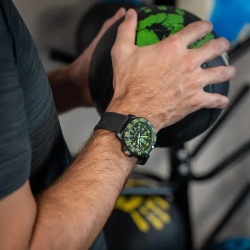 Vista 5 de Luminox G Sea Lion Mens Watch - Military Watch Date Function 100m Water Resistant - Different Variations