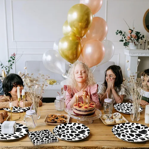 Vista 3 de 120 piezas de suministros para fiesta de cumpleaños con estampado de vaca marrón, vajilla de papel desechable con platos y servilletas de 7 pulgadas
