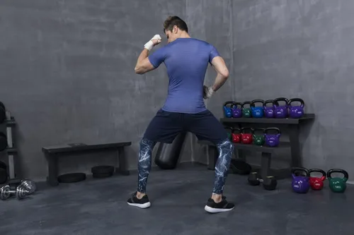 Vista 8 de Red Plume Camiseta deportiva de compresión para hombre, diseño de murciélagos