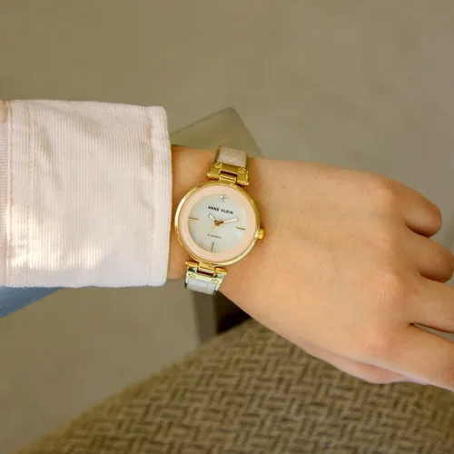 Vista 2 de Anne Klein - Reloj de brazalete con esfera de diamante auténtico para mujer Rosa claro / Dorado