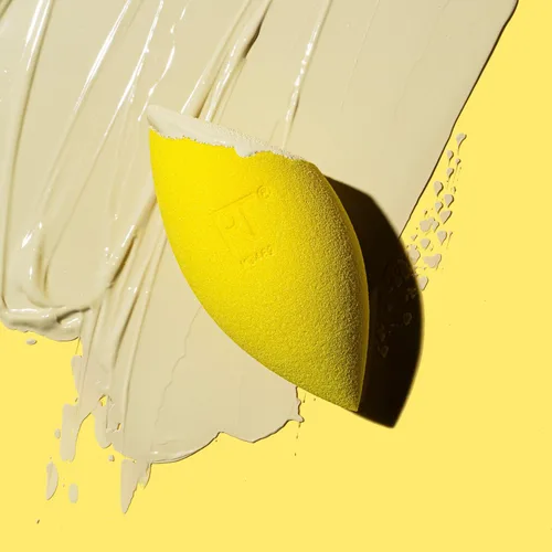 Vista 11 de Real Techniques Miracle Concealer Sponge, esponja de mezcla de maquillaje para corrector líquido y crema, forma alargada para una aplicación precisa