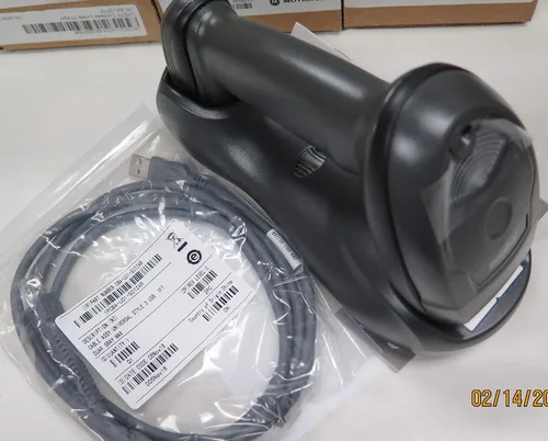 Vista 2 de LI4278 Escáner de código de barras inalámbrico 1D con cuna y cable USB