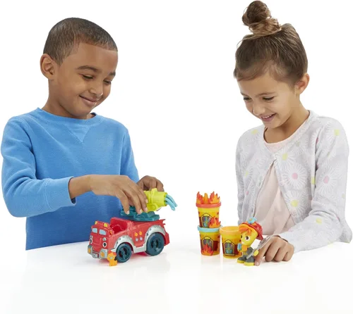 Vista 4 de Play-Doh Town camión de bomberos