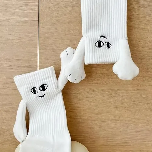 Vista 6 de Calcetines tomados de la mano,Divertidos pares magnéticos de mano a mano calcetines de tubo medio,Calcetines novedosos para muñecas 3D, regalos