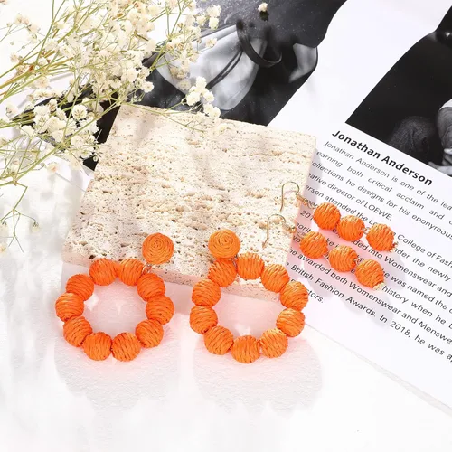 Vista 5 de 2 pares de aretes de ratán tejidos de rafia, aretes colgantes de ratán, aretes bohemios hechos a mano, paja, trenza, joyería bohemia para mujeres