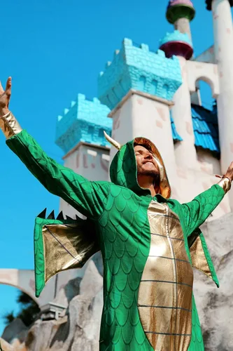Vista 7 de Tipsy Elves Disfraz de dragón para hombre mono de monstruo mítico verde de Halloween