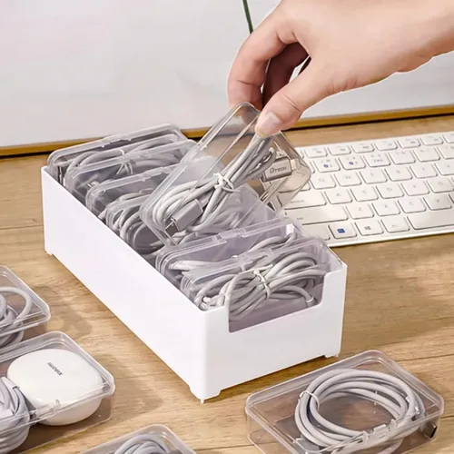 Vista 3 de Caja de almacenamiento organizadora de cables con 7 bridas de cables, caja de gestión de cables de escritorio con interruptor, organizador de cables