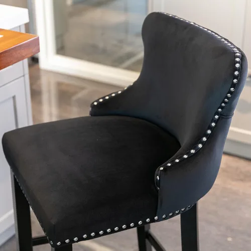 Vista 9 de Taburetes de bar tapizados de terciopelo modernos de 27 pulgadas con patas de madera, botón acolchonado, cabeza de clavo cromada, taburetes de bar