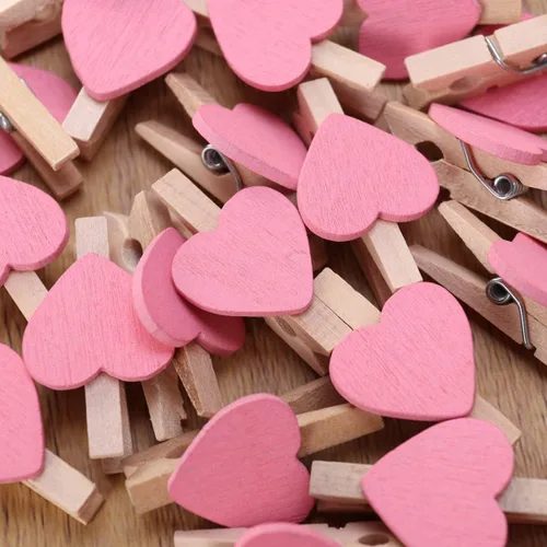 Vista 5 de NUOBESTY 50pcs mini pinzas de madera con corazones para boda, decoración del día de San Valentín