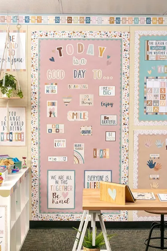 Vista 4 de Teacher Created Resources Everyone is Welcome Hearts - Borde recto enrollado de 50 pies - Decora tablones de anuncios, paredes, escritorios