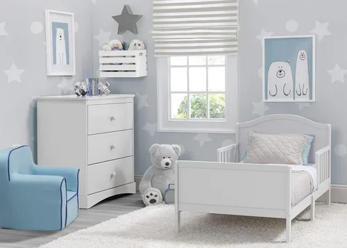 Vista 2 de Delta Children Bennett Wood - Cama para niños pequeños, certificado Greenguard Gold, blanco Bianca