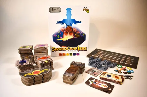 Vista 2 de Swordcrafters - Monta tu espada de cartón 3D - Juego de mesa constructivo para GameKnight familiar