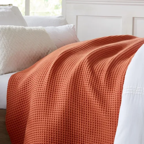 Vista 5 de Manta de cama 100% algodón con tejido waffle Suave, transpirable y ligera para todas las estaciones Perfecta para superponer Colección Brielle
