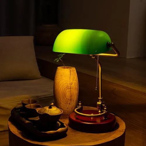 Vista 6 de Lámpara de Banquero, Lámpara de Escritorio Verde Tradicional con Base de Madera de Abedul Maciza, Lámpara de Biblioteca Antigua de Vidrio Verde