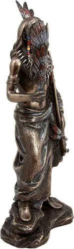 Vista 4 de Ebros - Figura decorativa de guerrero de águila india nativa americana con plumas y tubo ceremonial de la paz de 8.75 pulgadas de alto, estatua