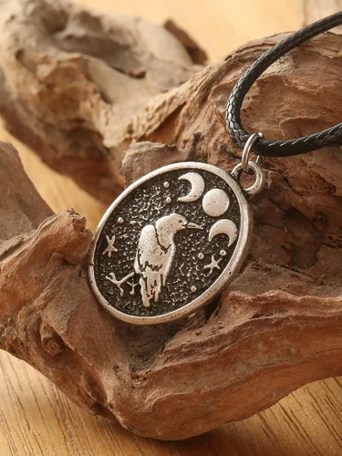Vista 3 de HAQUIL Raven Necklace, Wiccan Raven Triple Moon Goddess Charm Pendant, Raven Jewelry Gift for Men and Women