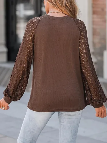 Vista 2 de CUPSHE Blusa casual con cuello alto falso para mujer, camisetas de punto acanalado, camisas de manga larga con detalles recortados