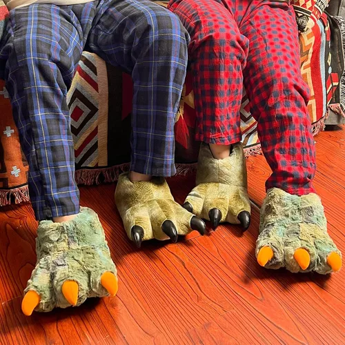 Vista 6 de ULTRAIDEAS Pantuflas de pata de animal para mujeres y hombres, divertidas pantuflas de garra para adultos y niños, zapatos unisex lindos para casa