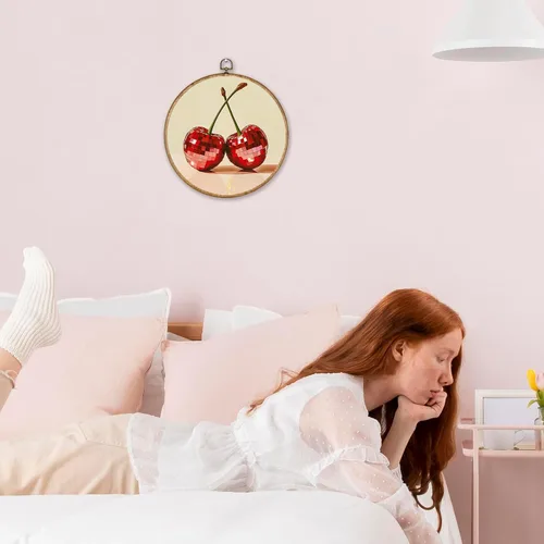 Vista 6 de Voxitura Arte de pared de frutas de cereza disco con marco redondo, decoración de pared preppy lienzo femenino para habitación de cocina, pinturas