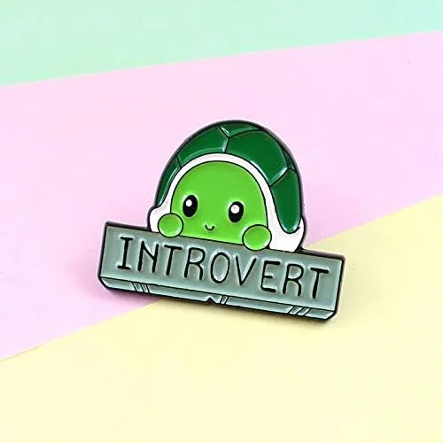 Vista 5 de Broches lindos de tortuga verde para mujeres y niñas, tortuga introvertida comiendo pizza joyería para niños bolsa camisa solapa esmalte alfileres