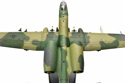 Vista 7 de 1/100 Escala A10 A-10A Warthog Ataque Avión Metal Avión Militar Juguete Modelo Modelo Colección Regalo
