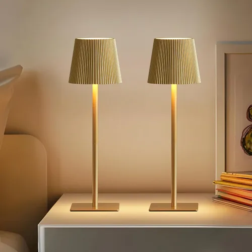 Vista 7 de LUTEC Paquete de 4 lámparas de mesa inalámbricas, lámpara de escritorio con batería recargable de 6000 mAh, dos alturas ajustables, impermeable