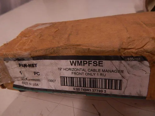 Vista 7 de Panduit WMPFSE, cable maestro horizontal, 1RU, color negro