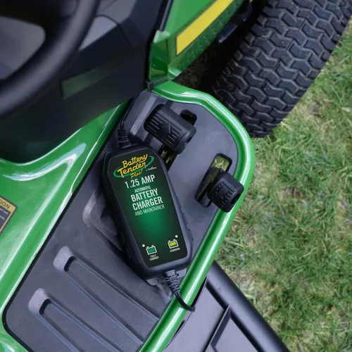 Vista 2 de Battery Tender Plus 12V - 1.25 AMP Cargador y Mantenedor de Batería - 022-0185G-DL-WH