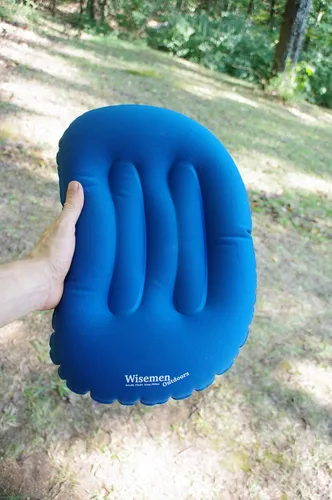 Vista 2 de wisemen Outdoors - Almohada inflable ultraligera para viajes, campamento, mochileros. Compresible. (1 paquete) (paquete de 1)