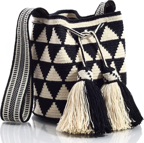 Vista 3 de WYOU Designer Collection, Handwoven Hobo Bucket Bag in Wayuu Crochet